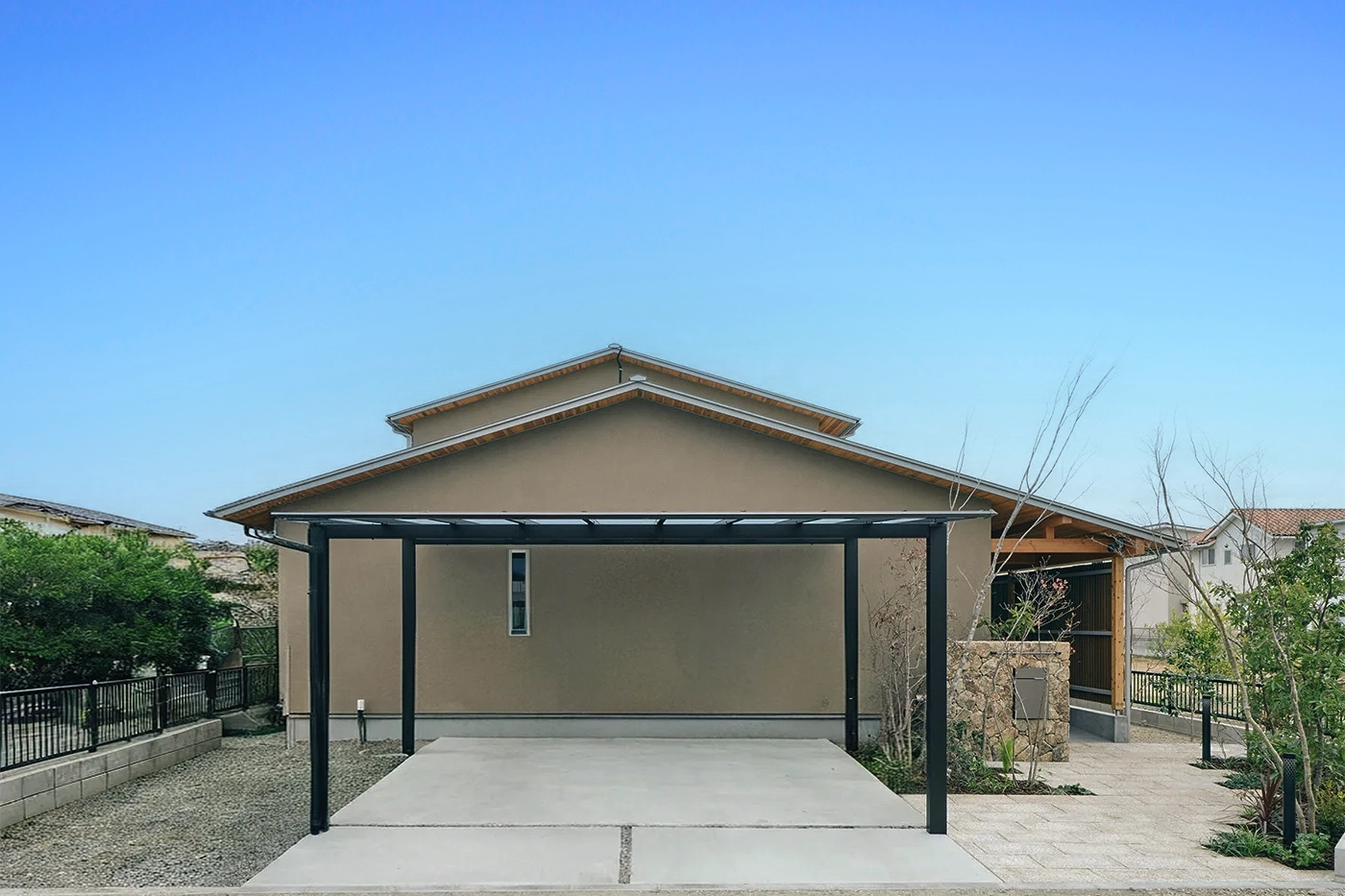 静寂と美の「和シック」な家